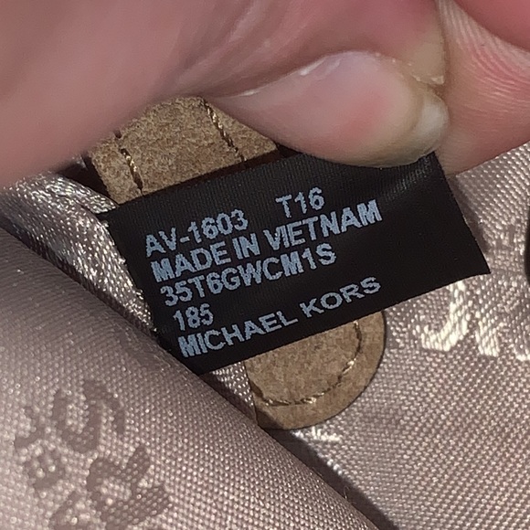 Michael Kors Crossbody Bag Womens Small Tan Suede Whipped Chelsea Shoulder Purse - Picture 14 of 17